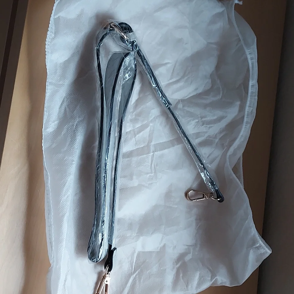 Perfect for Spring Handbag - Picture 5 of 5